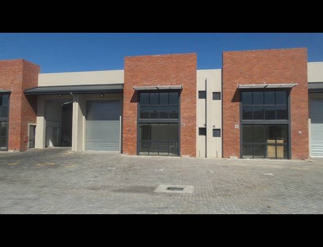 360M² FACTORY TO LET IN BRACKENFELL CENTRAL